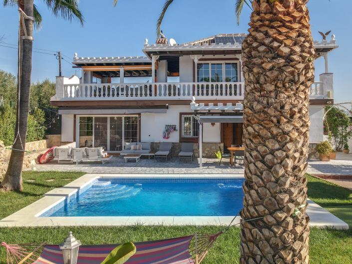 Image No.54-6 Bed Villa / Detached for sale