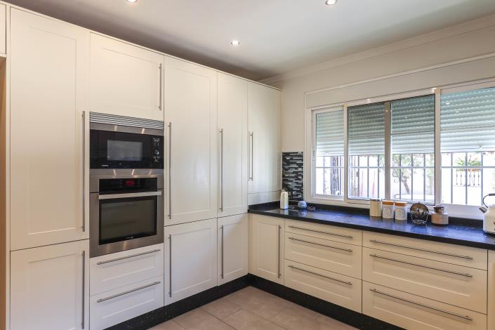 Image No.19-5 Bed Villa / Detached for sale