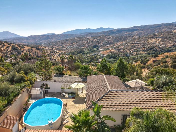 Image No.42-3 Bed Villa / Detached for sale