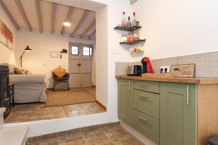 Image No.10-2 Bed Townhouse for sale