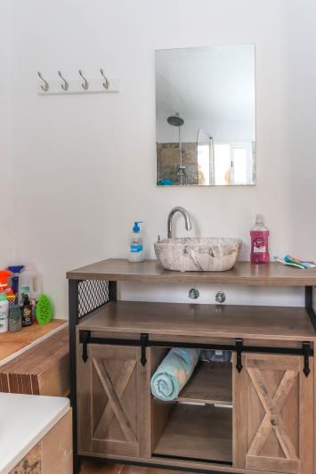 Image No.22-2 Bed Townhouse for sale