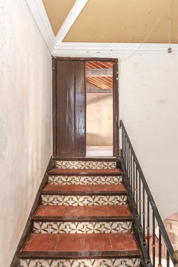 Image No.39-7 Bed Townhouse for sale