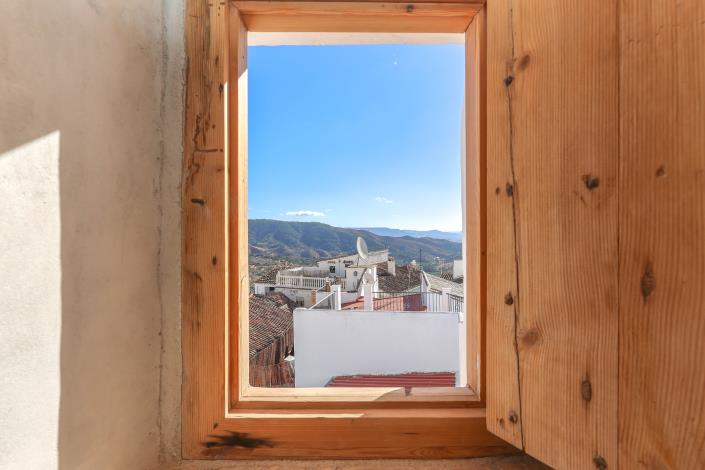 Image No.49-7 Bed Townhouse for sale