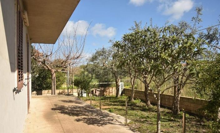 Image No.19-5 Bed Villa for sale