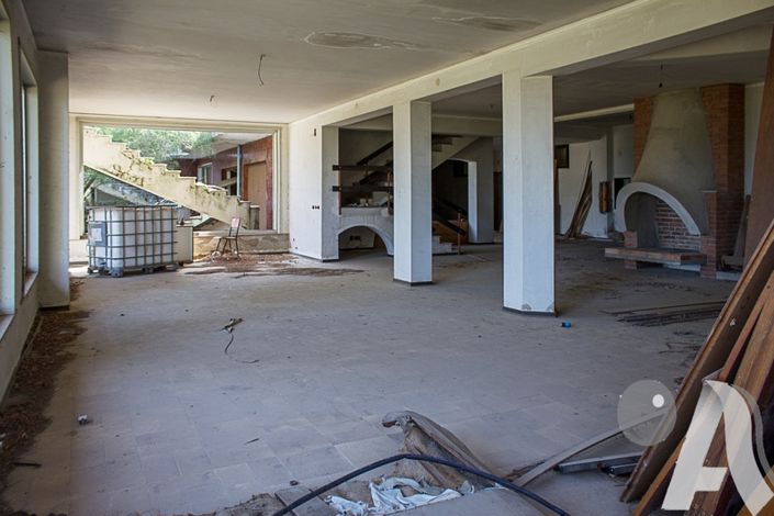 Image No.24-Villa de 8 chambres à vendre à Messina