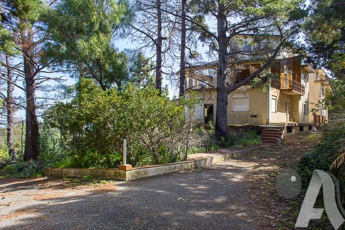 Image No.29-Villa de 8 chambres à vendre à Messina