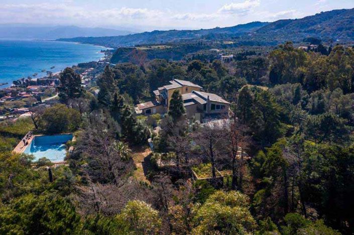 Image No.30-Villa de 8 chambres à vendre à Messina