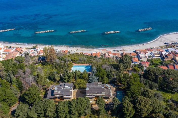 Image No.31-Villa de 8 chambres à vendre à Messina