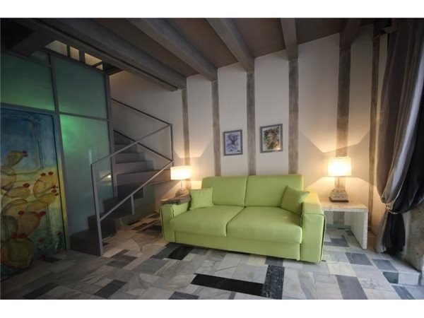 Image No.2-Propriété de 1 chambre à vendre à Siracusa