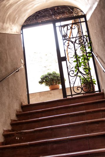 Image No.3-6 Bed Property for sale