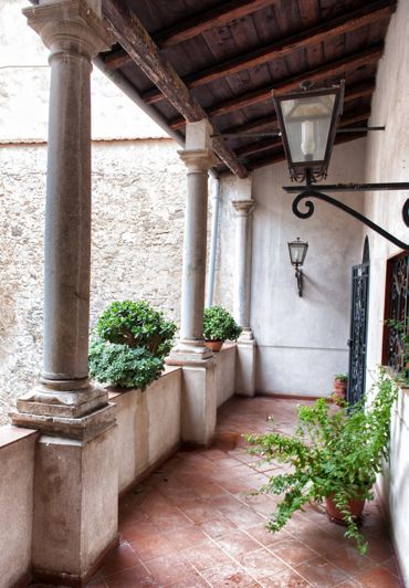 Image No.41-6 Bed Property for sale