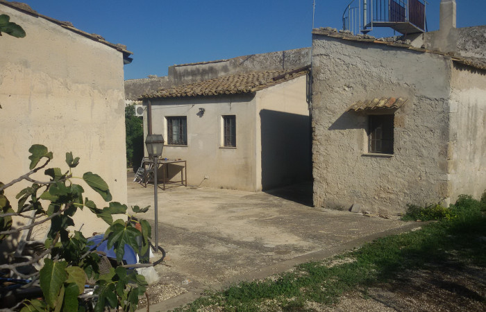 Image No.2-Maison de 5 chambres à vendre à Siracusa