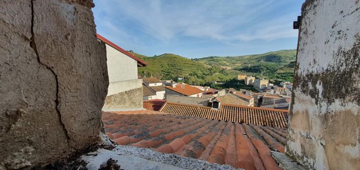 Image No.11-2 Bed House for sale