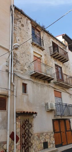 Image No.20-2 Bed House for sale