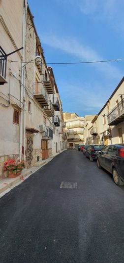 Image No.22-2 Bed House for sale