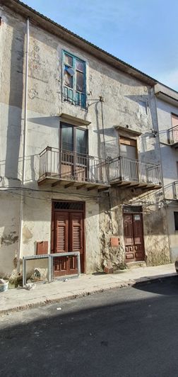 Image No.28-2 Bed House for sale