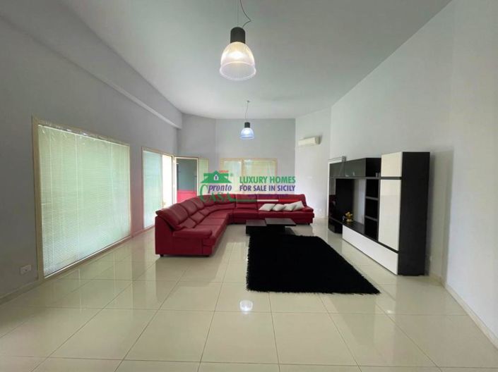 Image No.2-3 Bed Villa for sale