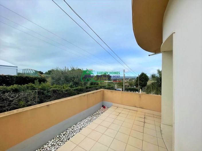 Image No.31-3 Bed Villa for sale