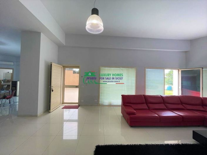 Image No.5-3 Bed Villa for sale