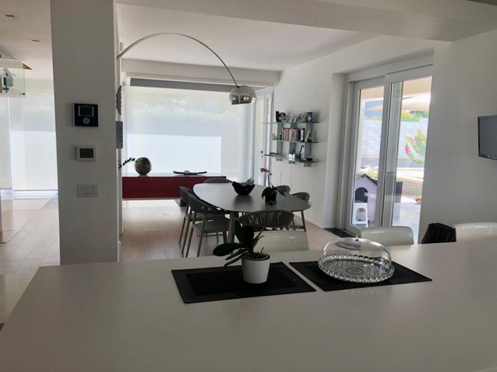 Image No.3-3 Bed Villa for sale