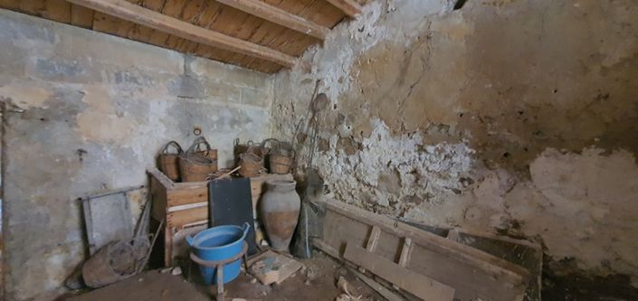 Image No.6-2 Bed House for sale