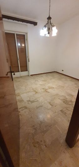 Image No.24-4 Bed House for sale