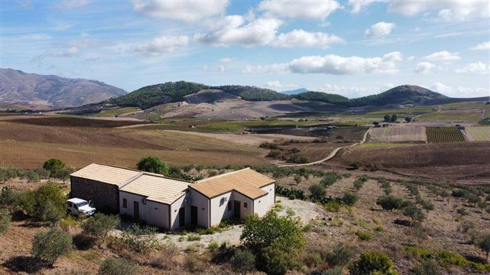 Image No.26-3 Bed Villa for sale