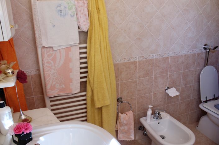 Image No.12-5 Bed Villa for sale