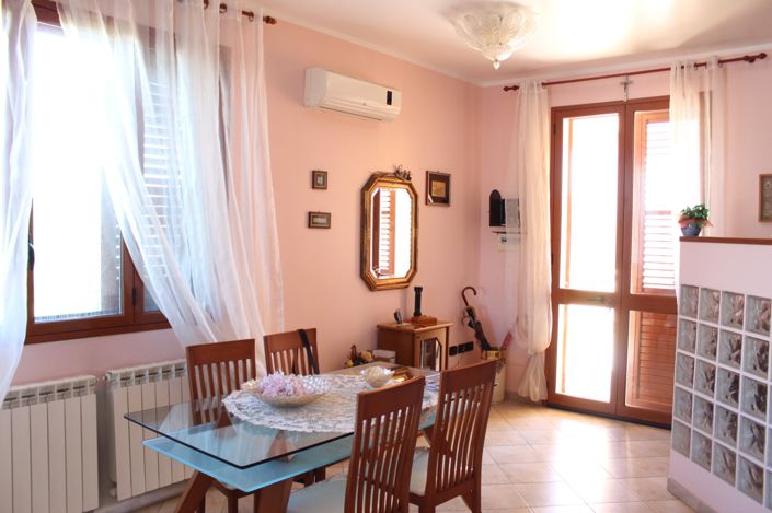 Image No.17-5 Bed Villa for sale