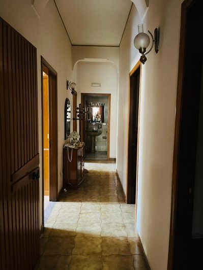 Image No.10-4 Bed Apartment for sale