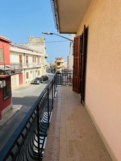 Image No.25-4 Bed Apartment for sale