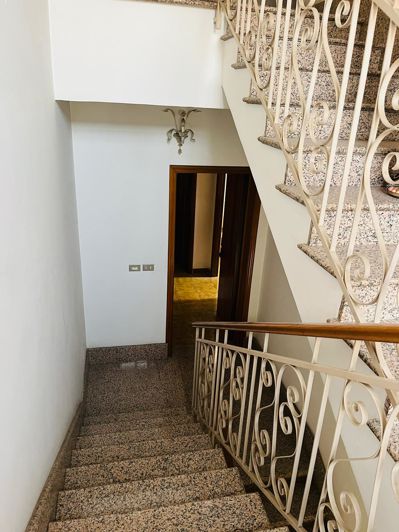 Image No.4-4 Bed Apartment for sale