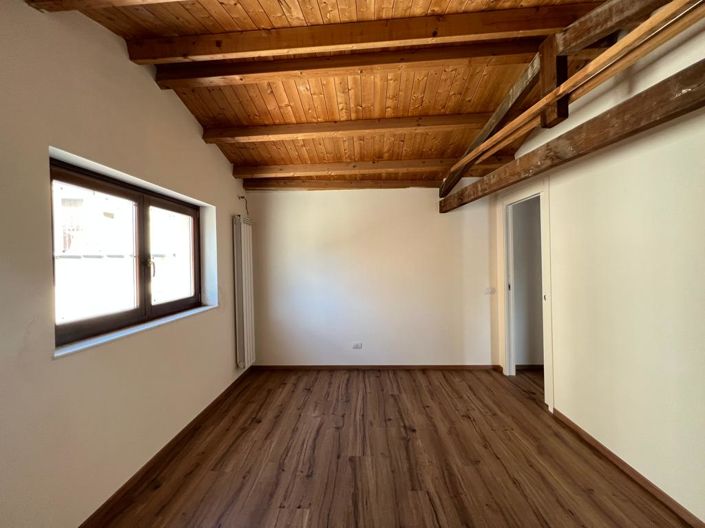 Image No.22-2 Bed Apartment for sale