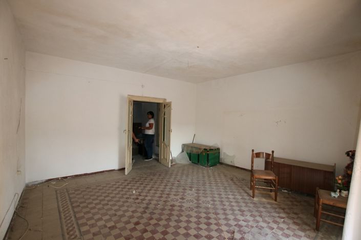 Image No.10-2 Bed House for sale