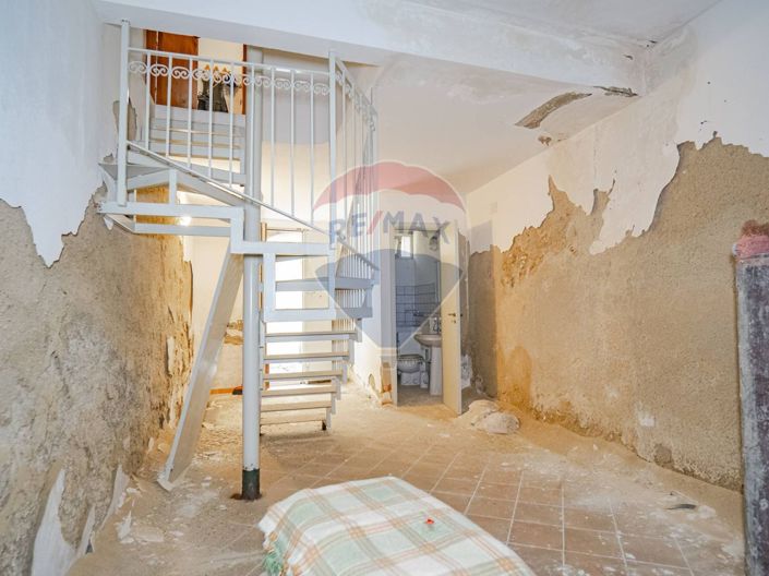 Image No.11-Maison de 1 chambre à vendre à Caltagirone