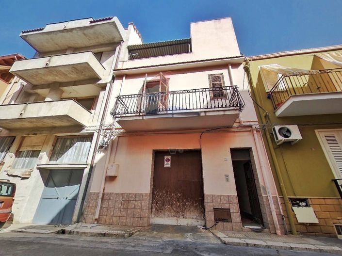 Image No.4-4 Bed House for sale