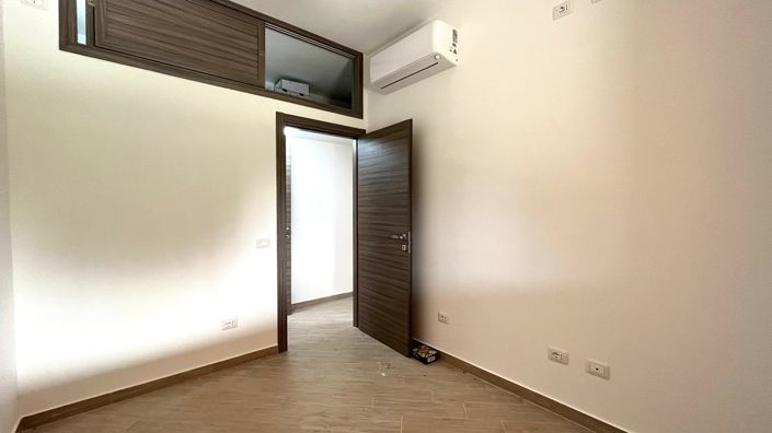 Image No.28-4 Bed Villa for sale