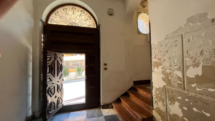 Image No.38-3 Bed House for sale