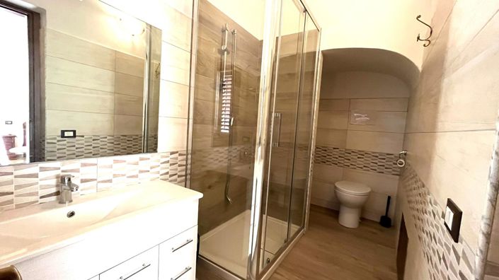 Image No.6-3 Bed House for sale