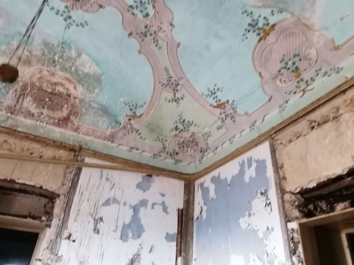 Image No.16-46 Bed Property for sale