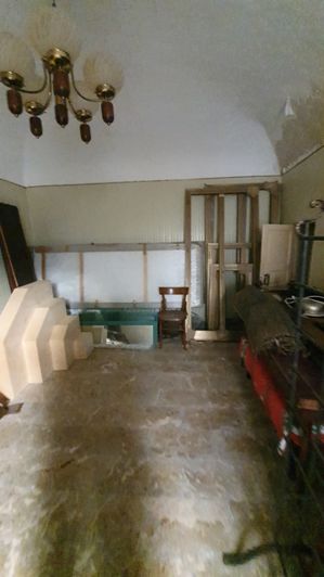 Image No.11-2 Bed House for sale