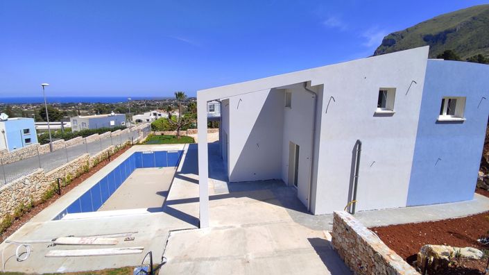 Image No.26-4 Bed Villa for sale