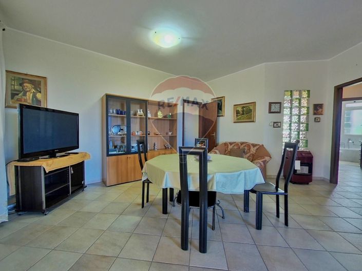 Image No.24-4 Bed Villa for sale