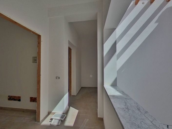 Image No.39-25 Bed Apartment for sale