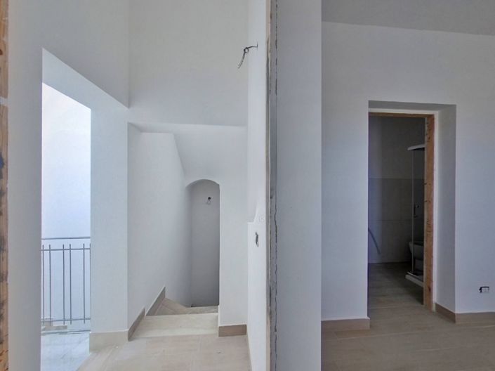 Image No.5-25 Bed Apartment for sale