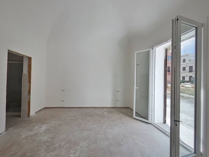 Image No.7-25 Bed Apartment for sale