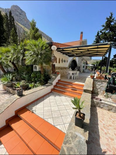 Image No.26-5 Bed Villa for sale