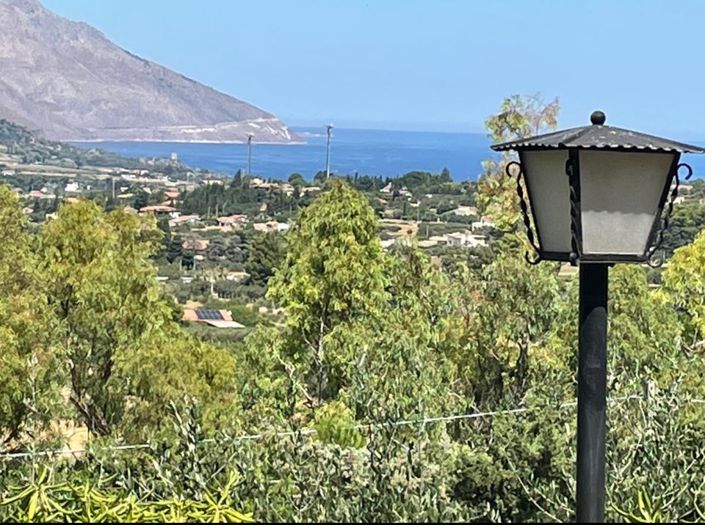 Image No.37-5 Bed Villa for sale