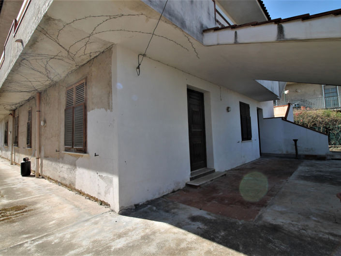 Image No.9-4 Bed Villa for sale