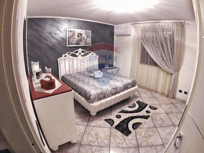 Image No.13-3 Bed Villa for sale